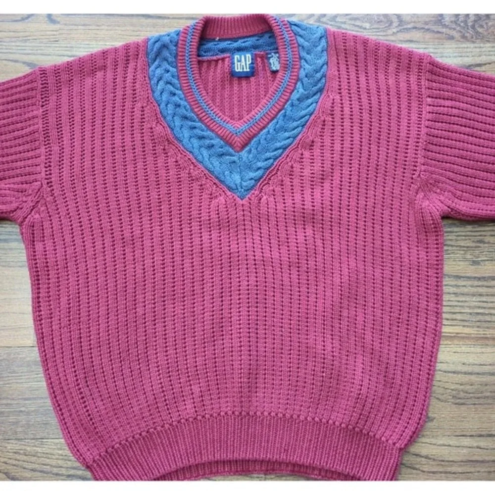 Vintage Gap Men's Sweater XL Red Cable Knit Varsity Stripe V-Neck Old Money Prep